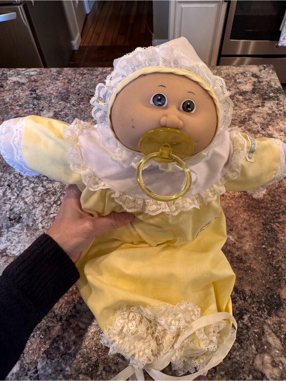 1980s Coleco Cabbage Patch Kids Brown Eyed Preemie doll featuring a bald head - Picture 3 of 16